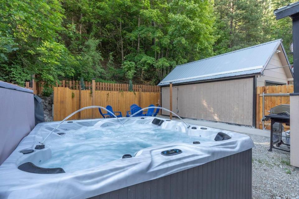 Close To Hiawatha Tr And Biking With Hot Tub 华莱士 外观 照片